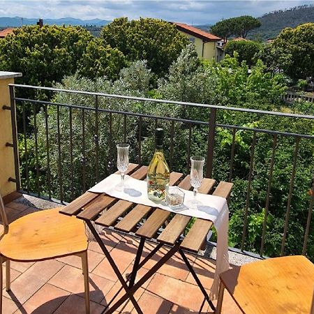 La Terrazza Sui Limoni - Suite Degli Ospiti - Mare, Escursioni A Piedi O Bike, Falesie Per Arrampicate Cisano sul Neva Luaran gambar